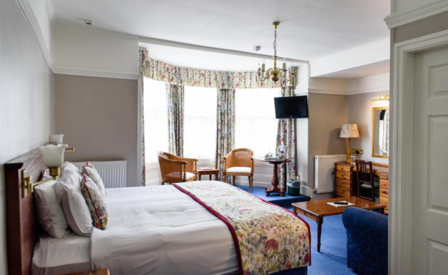 Old Hall Hotel