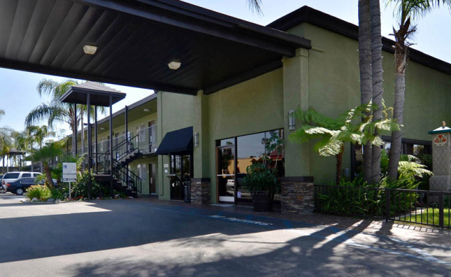 BEST WESTERN PLUS Pavilions