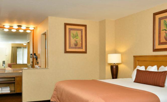BEST WESTERN PLUS Pavilions