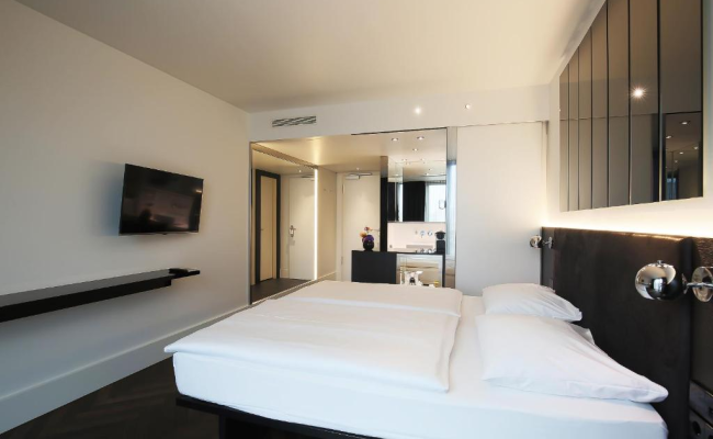 Hotel AMANO Grand Central