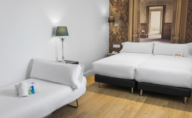 Meson Castilla Atiram Hotels