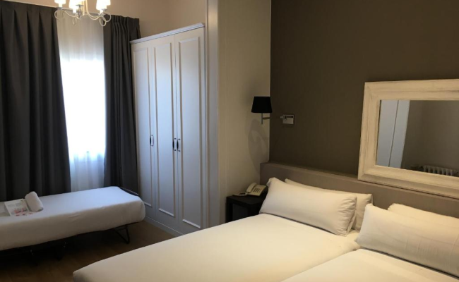 Meson Castilla Atiram Hotels
