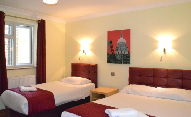Hotel 65