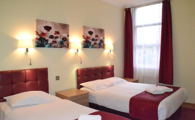 Hotel 65