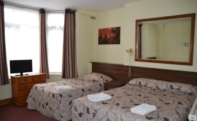 Hotel 65