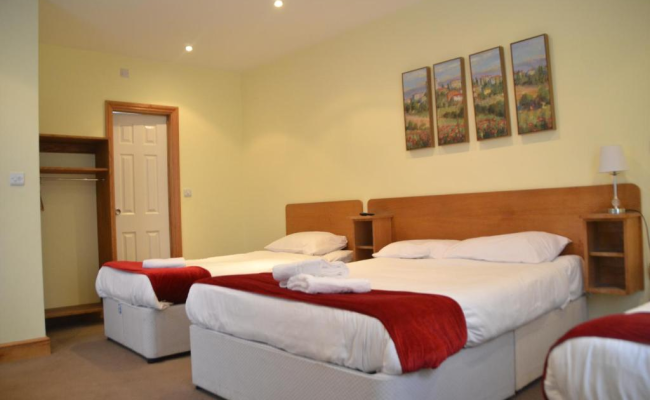 Hotel 65