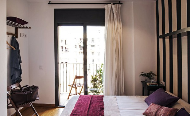 AinB Eixample-Entenca Apartments