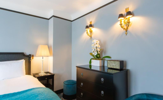 NEW HOTEL REPUBLIQUE