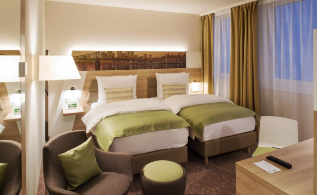 Holiday Inn Frankfurt Airport, an IHG Hotel