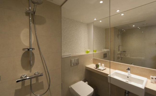 Holiday Inn Frankfurt Airport, an IHG Hotel