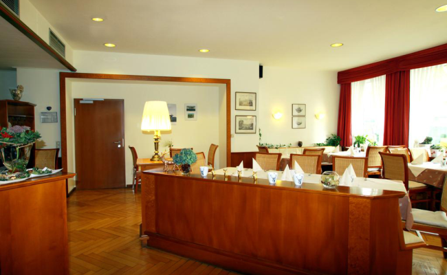 Hotel Goldener Hirsch