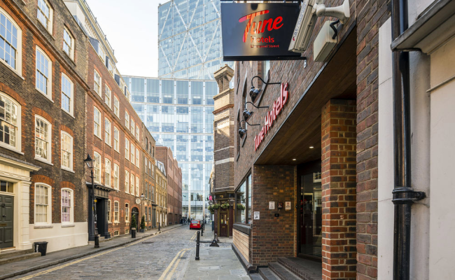 Tune Hotel - London, Liverpool Street