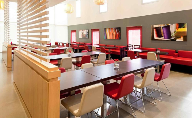 Ibis Barcelona Santa Coloma