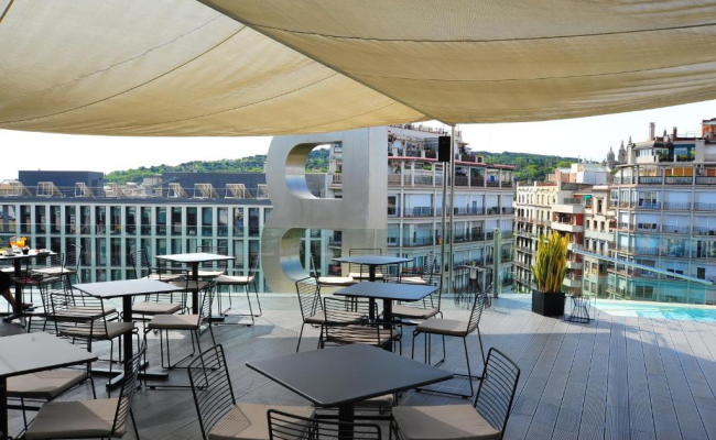 B Hotel