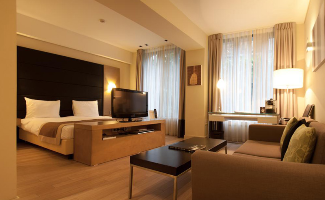 B-Aparthotel Grand Place