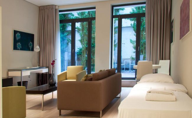 B-Aparthotel Grand Place
