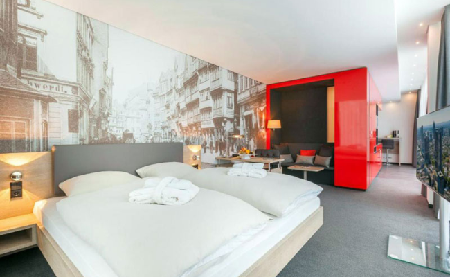 Living Hotel Frankfurt by Derag