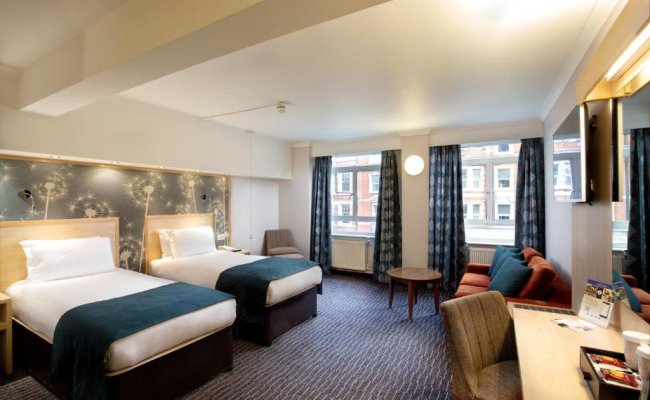 Bedford Hotel & Congress Centre
