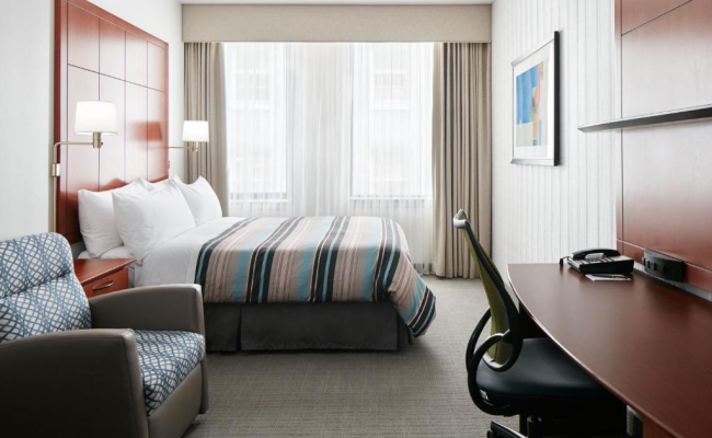 Central Loop Hotel