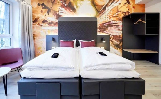 SMARTY Cologne Dom Hotel - Boardinghouse - KONTAKTLOSER SELF CHECK-IN