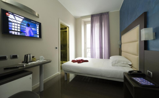 Hotel Five