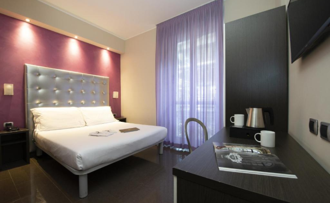 Hotel Five