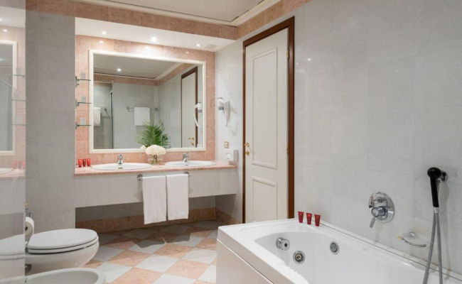 Leonardo Hotel Milan City Center