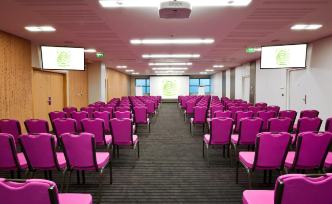 Holiday Inn Paris - Porte De Clichy