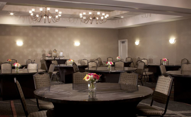 Embassy Suites by Hilton Las Vegas
