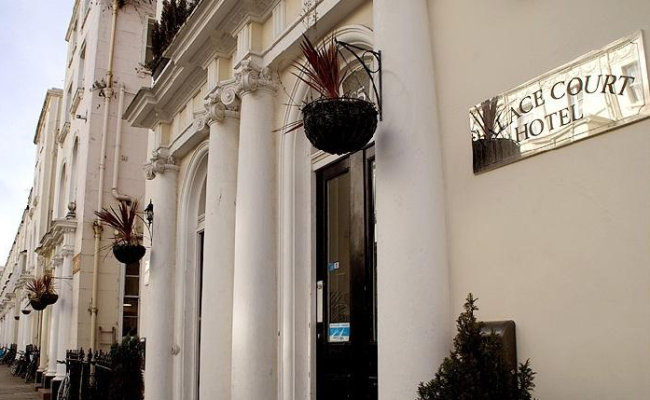 Palace Court Hotel