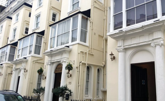 Pembridge Palace Hotel