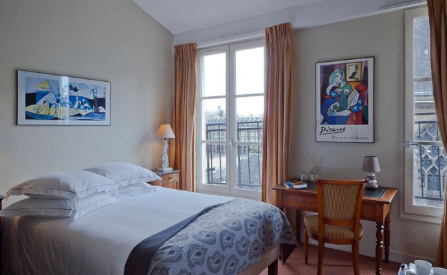 Hotel de la Place du Louvre
