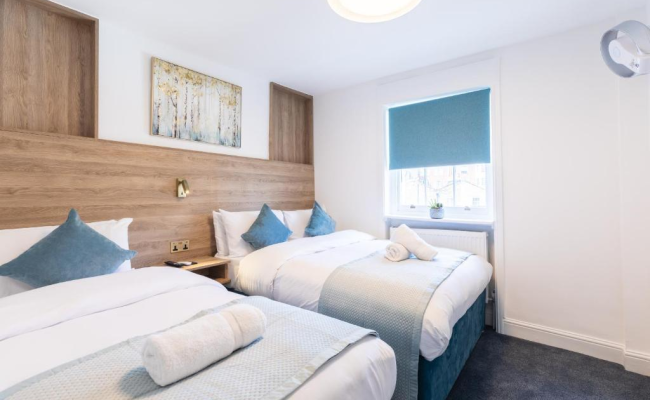 The Chapter - Griffin House Hotel