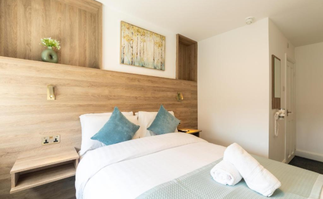 The Chapter - Griffin House Hotel