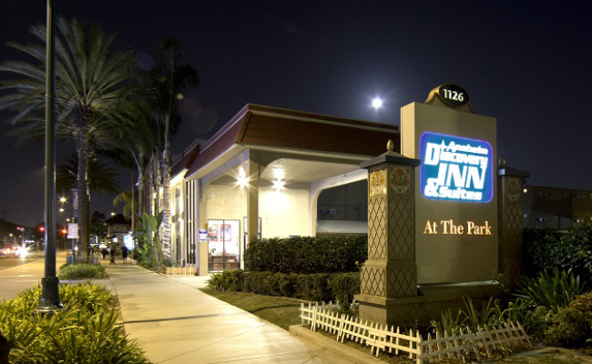 Anaheim Discovery Inn & Suites