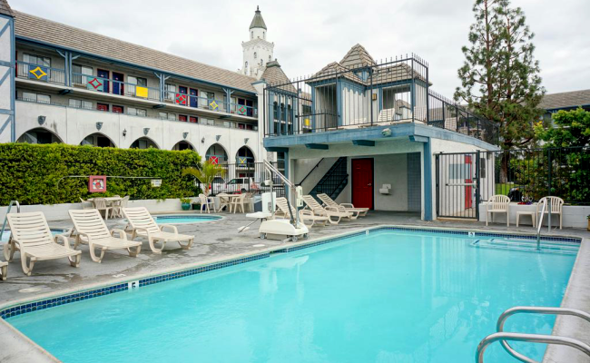 Castle Inn and Suites Anaheim