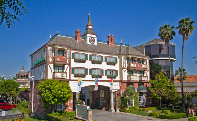 Anaheim Camelot Inn & Suites