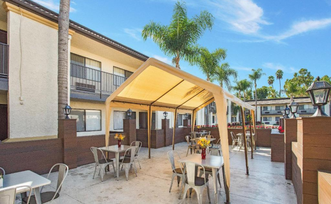Stanford Inn & Suites Anaheim