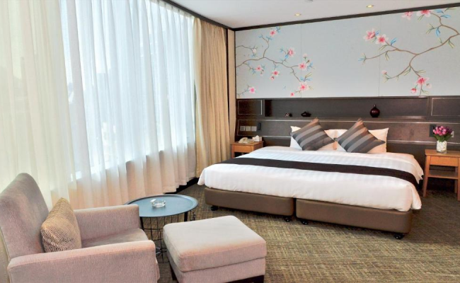 South Pacific Hotel