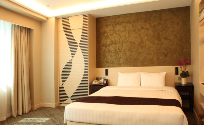 South Pacific Hotel