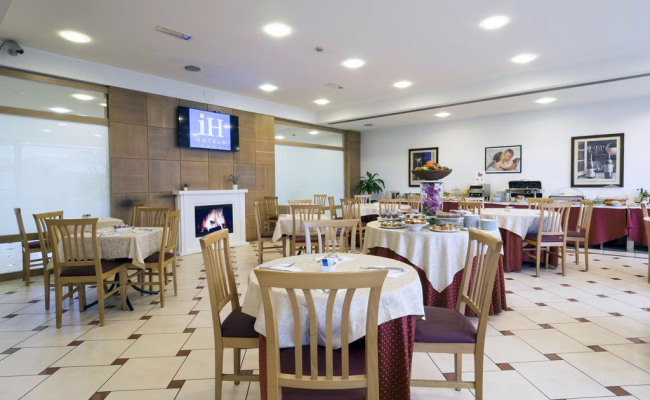 IH Hotels Firenze Business