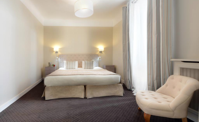 Hotel Des Batignolles
