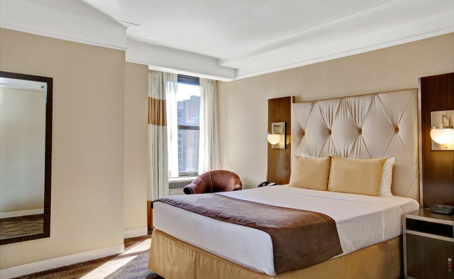 Wyndham New Yorker Hotel