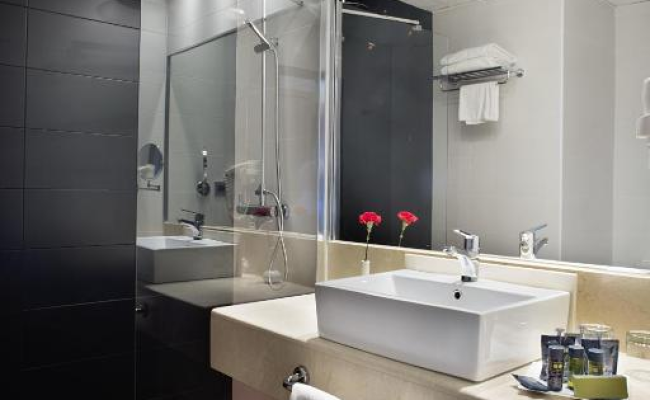 Hotel Chamartin The One