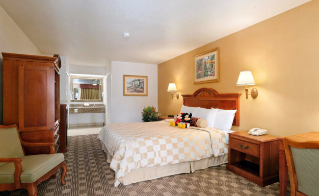 Cortona Inn and Suites Anaheim Resort