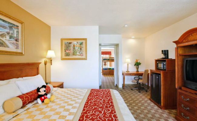 Cortona Inn and Suites Anaheim Resort