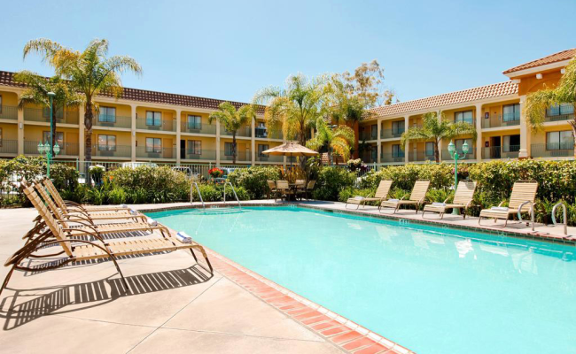 Cortona Inn and Suites Anaheim Resort