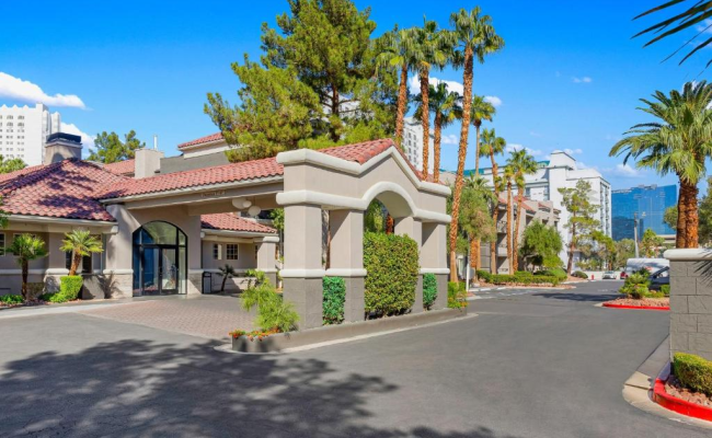 Desert Rose Resort