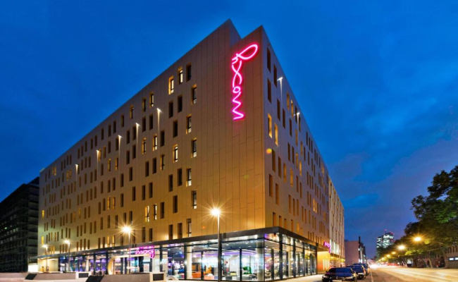 MOXY Frankfurt East